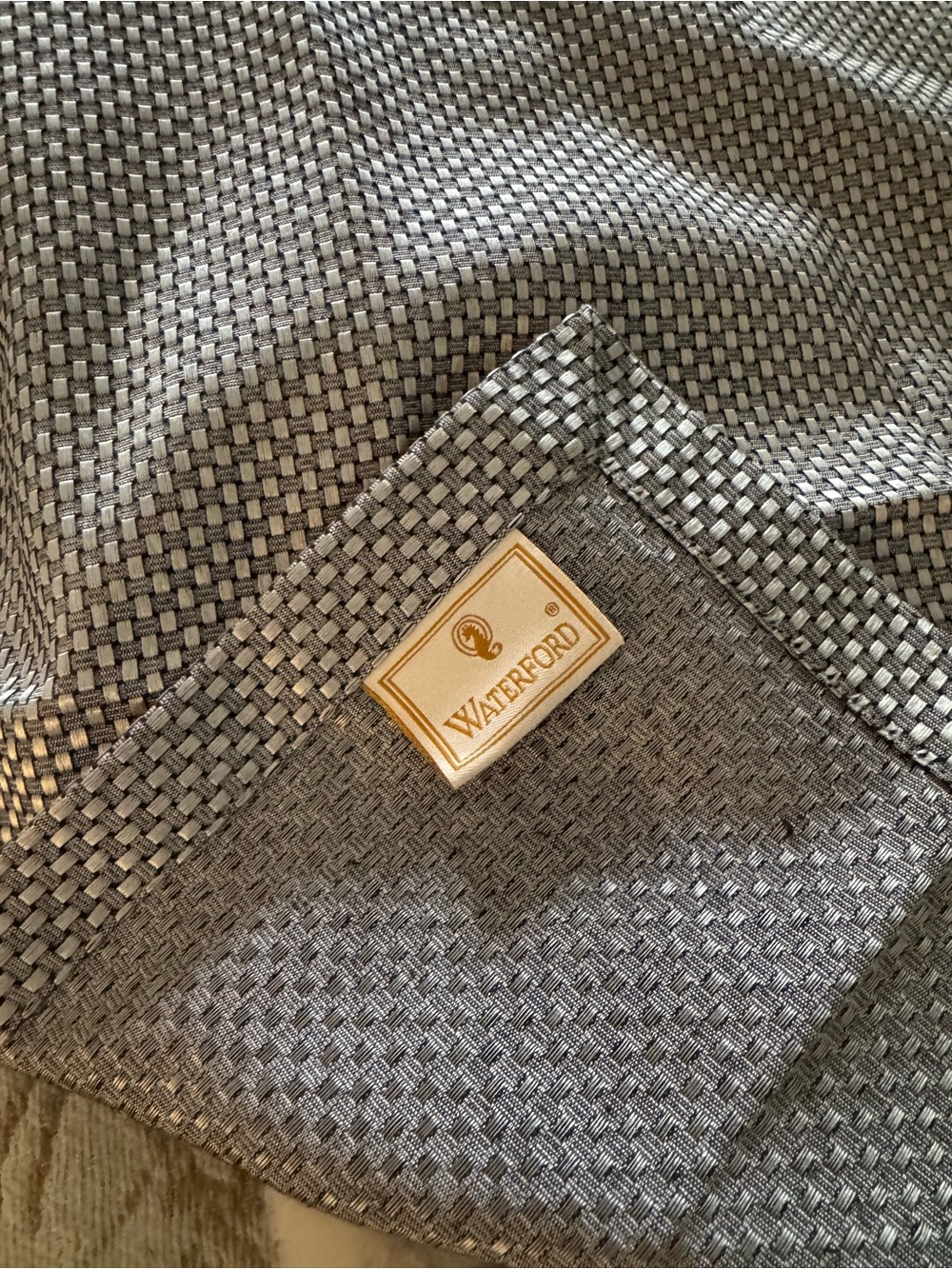 Waterford Set of 5 Silver Gray Woven Placemats 20.5” Square Metallic Basketweave